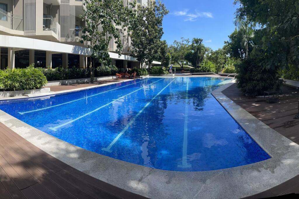 Ma Roberta - Luxurious Tambuli 2 Bed Room Unit Lapu-Lapu City Exterior photo